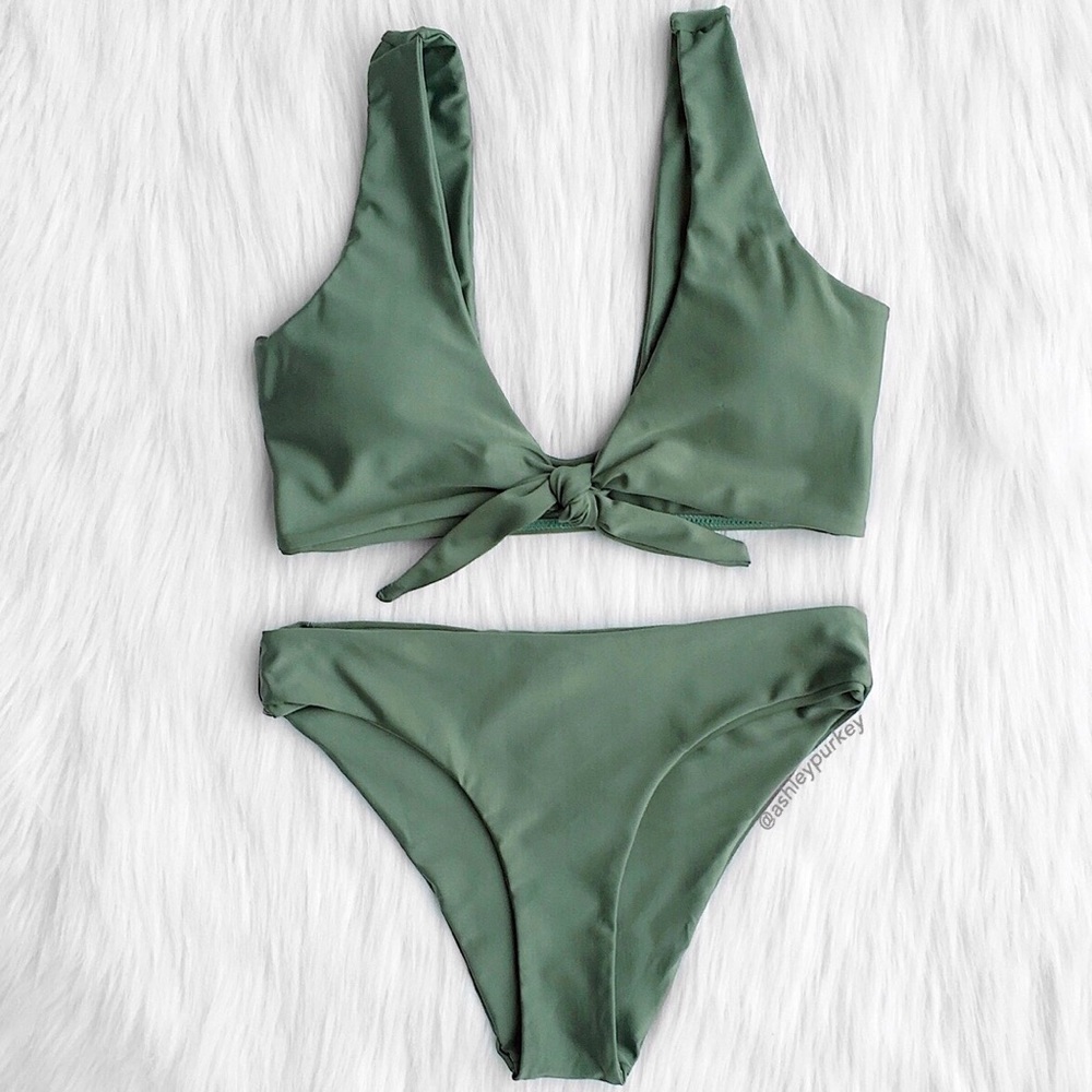 ❤️SALE❤️ Army green knot tie cheeky bikini